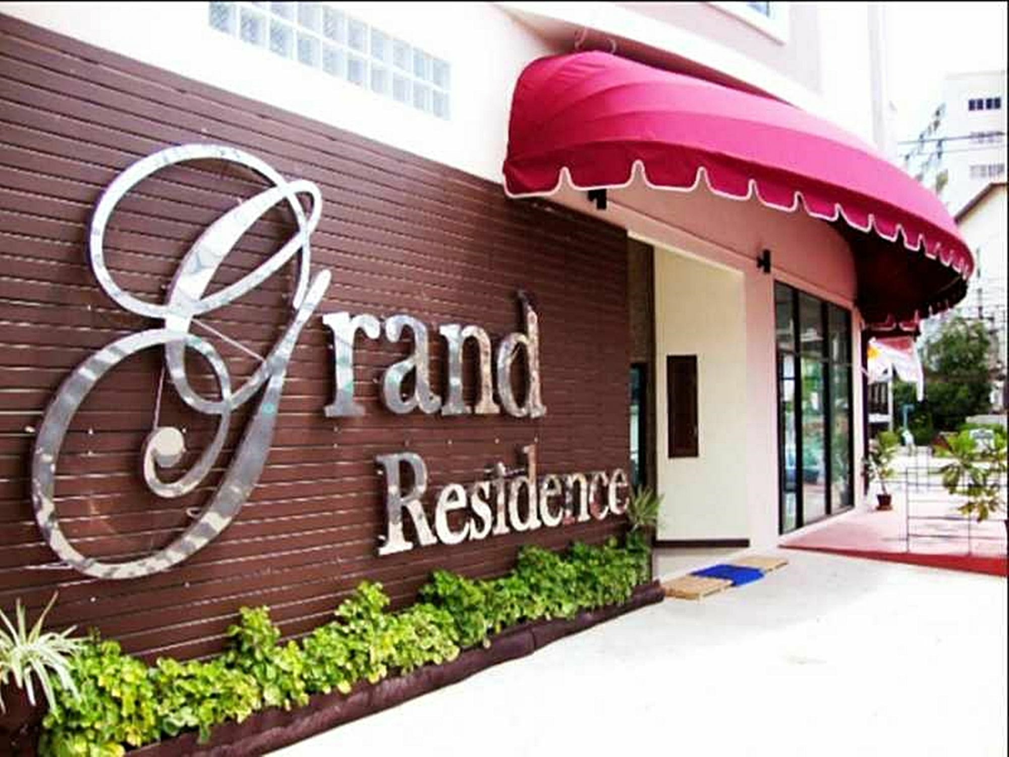 Grand Residence Jomtien Eksteriør billede