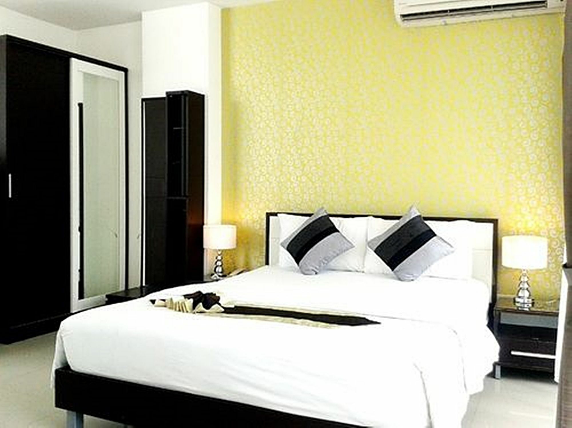 Grand Residence Jomtien Eksteriør billede